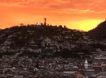 Casa en Venta Itchimbía, La Tola, Quito con Vista Al Centro Histórico — imagen 5