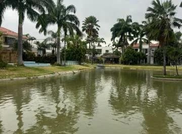 Samborondón Km 7 Terrasol Casa Al Lago a Estrenar en 5 a 10 Meses. Guayas — imagen 3