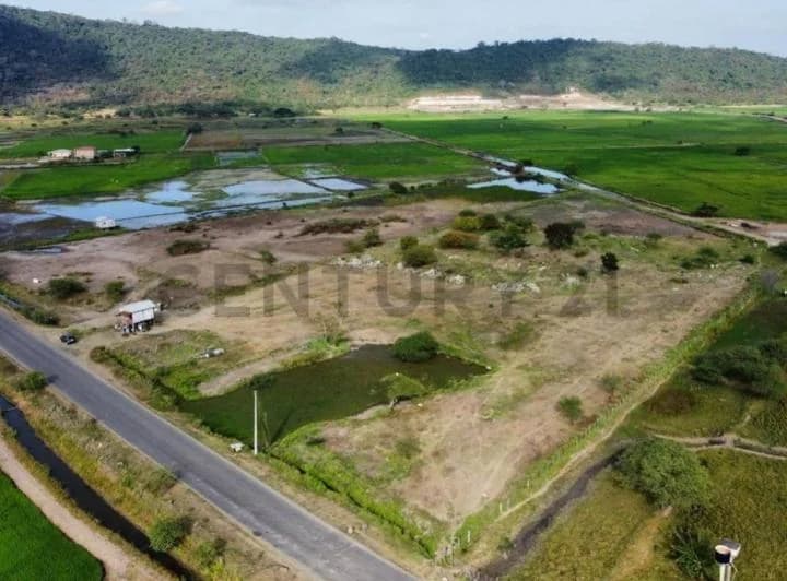 Terreno en alquiler en Daule, Guayas