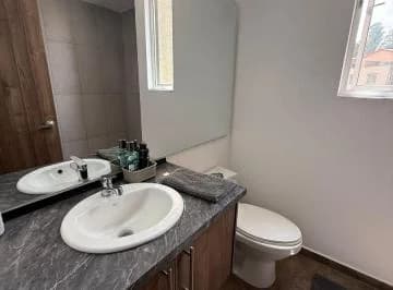 Casa de 145 m² con 3 Habitaciones en Venta en El Centro de Conocoto — imagen 3