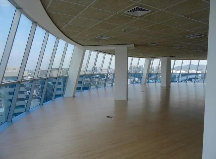 Oficina Corporativa Sector Norte en Venta 112 m². Exclusiva Para Inversionista, Guayas — imagen 1