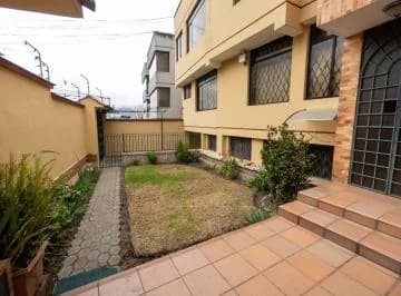 Cjd - Casa Rentera de 509 m² - 3 Departamentos en Sector Condado – 23 de Junio — imagen 4