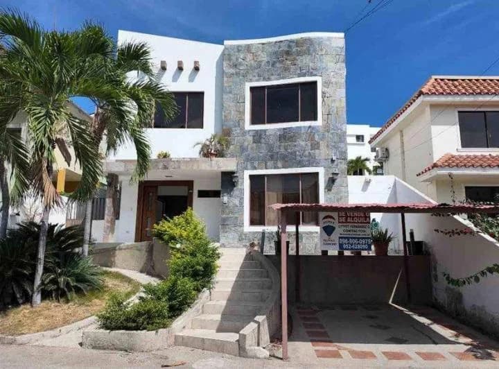 Casa de Venta en Urbanización Altos Manta Beach L/f, Manabí — imagen 1