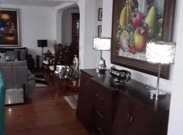 Casa en Venta, con Vista a La Ciudad. Sector La Playa — imagen 5