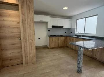 Moderna y Luminosa Villa Como Nueva Cica II (V3178), Azuay — imagen 2