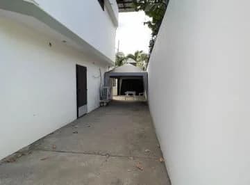 Casa de Venta en Manta Zona Norte Los Almendros, Manabí — imagen 4