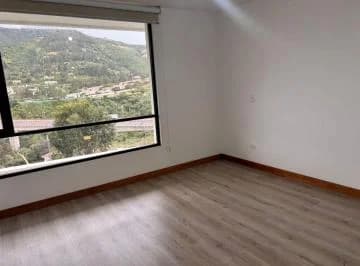 Venta | Departamento de Lujo en La Primavera, Cumbayá — imagen 2