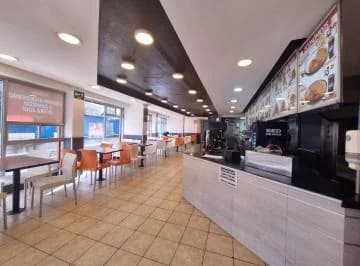 Venta Local Comercial Av 10 de Agosto y Riofrio. Esquina — imagen 4
