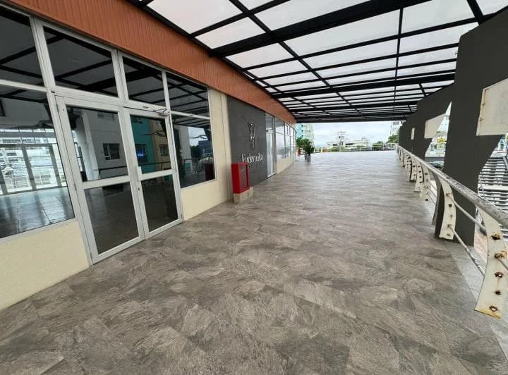 Local comercial en venta en Manta, Manabí
