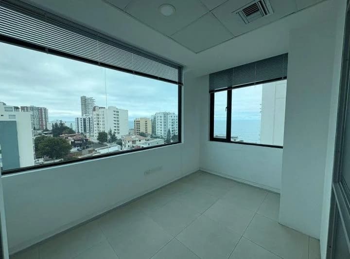 Local comercial en venta en Manta, Manabí