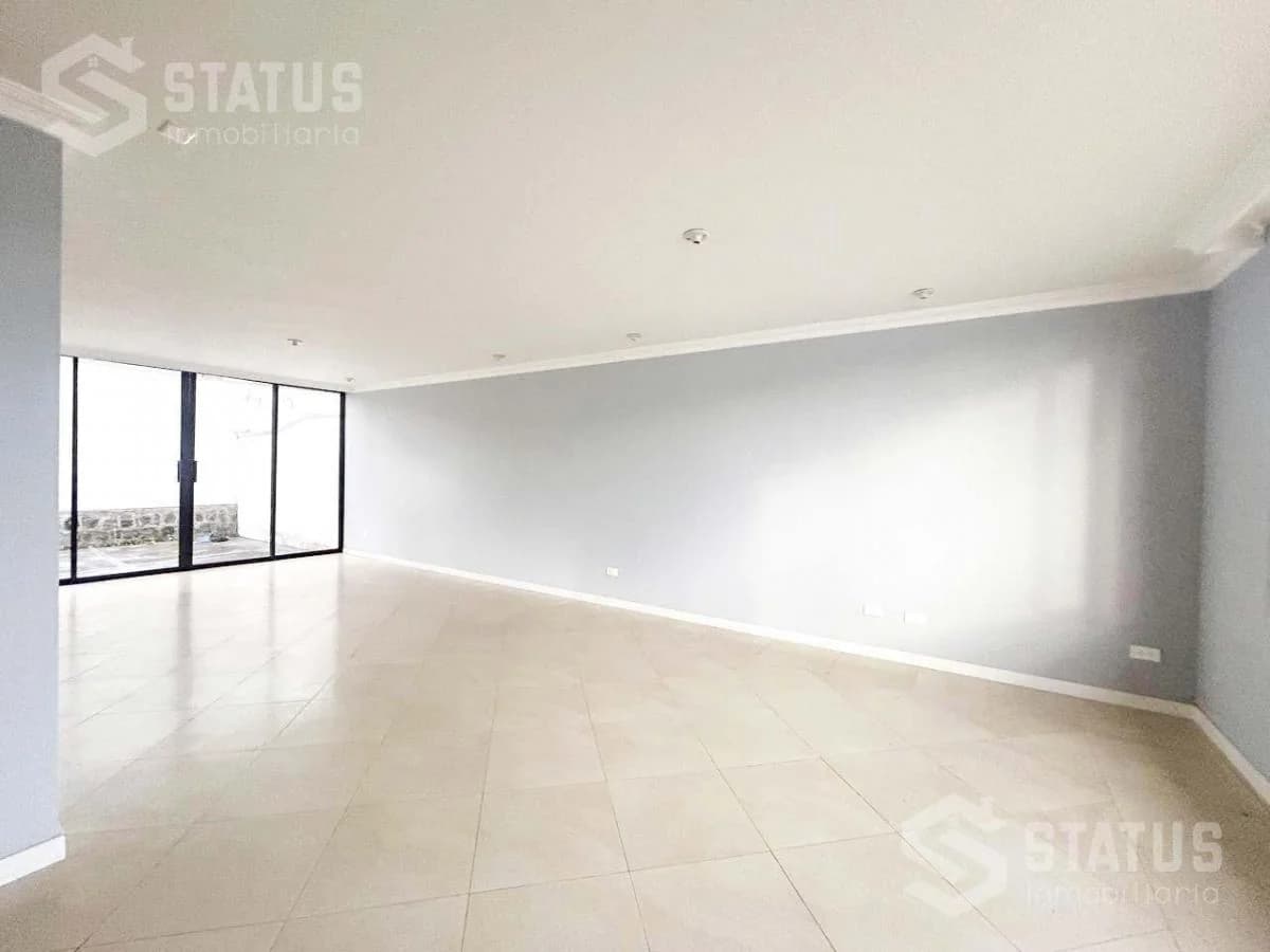 Venta de Casa Sector Playa Chica - Cerca San Luis Shopping — imagen 4
