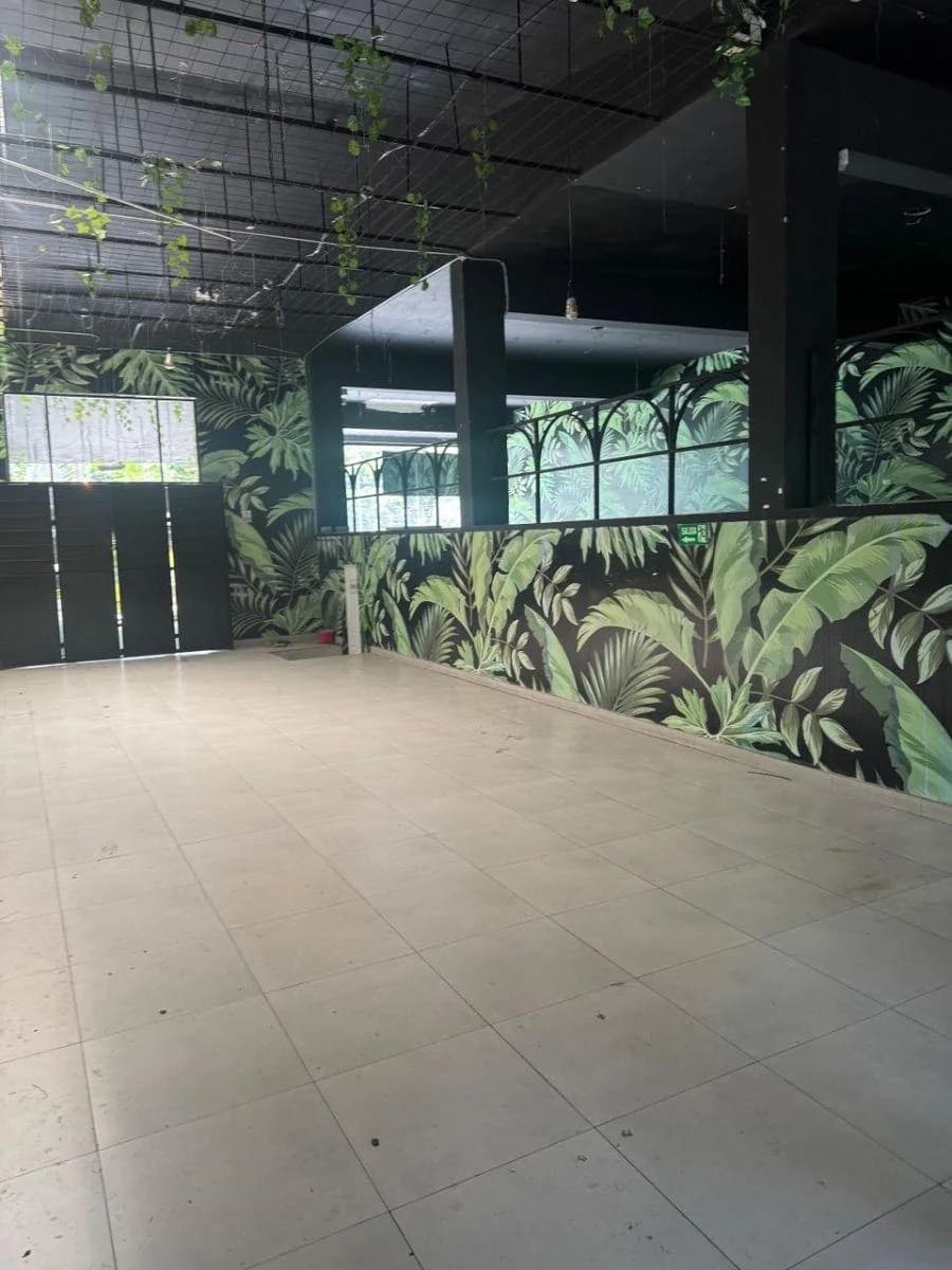 Alquilo/ Vendo Casa Para Local Comercial en Urdesa, Guayas — imagen 3