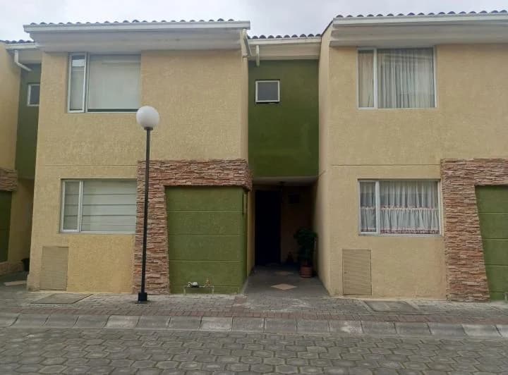 Acrópolis de Occidente. Casa Familiar en Venta. Excelente Precio — imagen 1