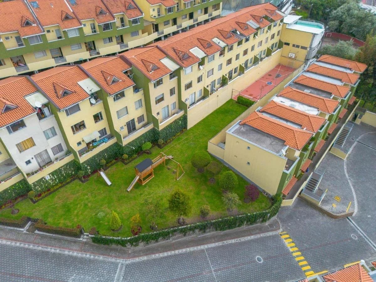 Acrópolis de Occidente. Casa Familiar en Venta. Excelente Precio — imagen 2