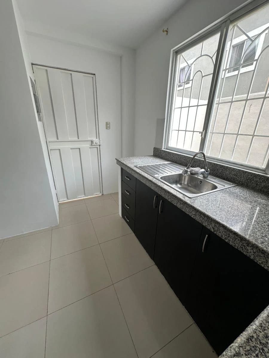Se Vende Casa en Marina Dior Park 3 Habitaciones, Guayas — imagen 2