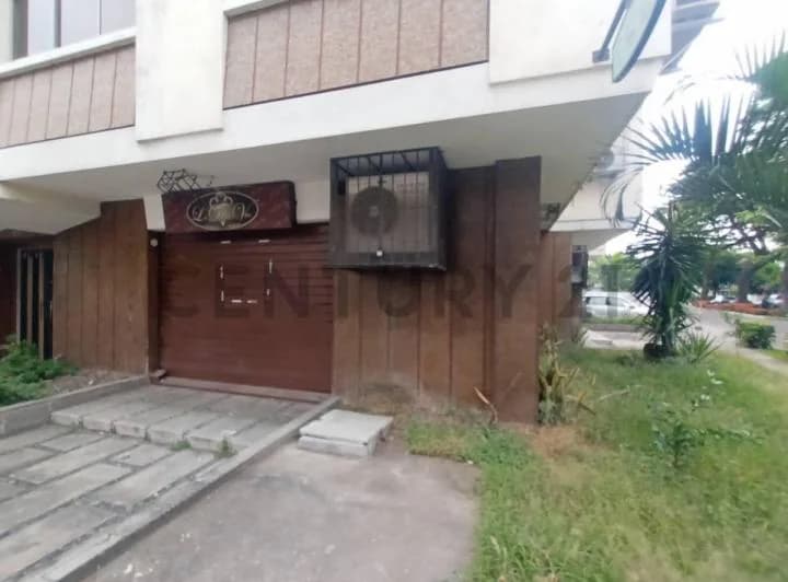Vendo Local Comercial Centenario Sur 130 m² Calle R. B. de Icaza Frente a Colegio, Guayas — imagen 1