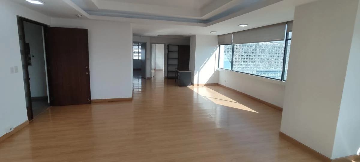 Vendo o Arriendo Oficina Frente Al Parque La Carolina — imagen 4