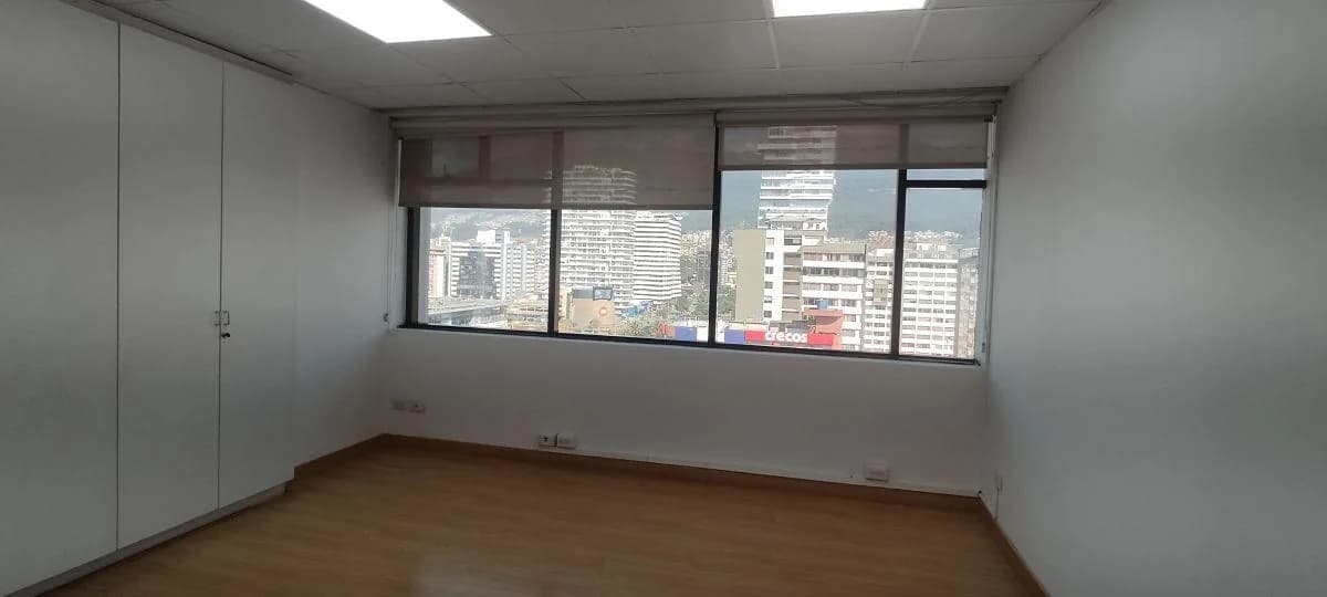 Vendo o Arriendo Oficina Frente Al Parque La Carolina — imagen 2