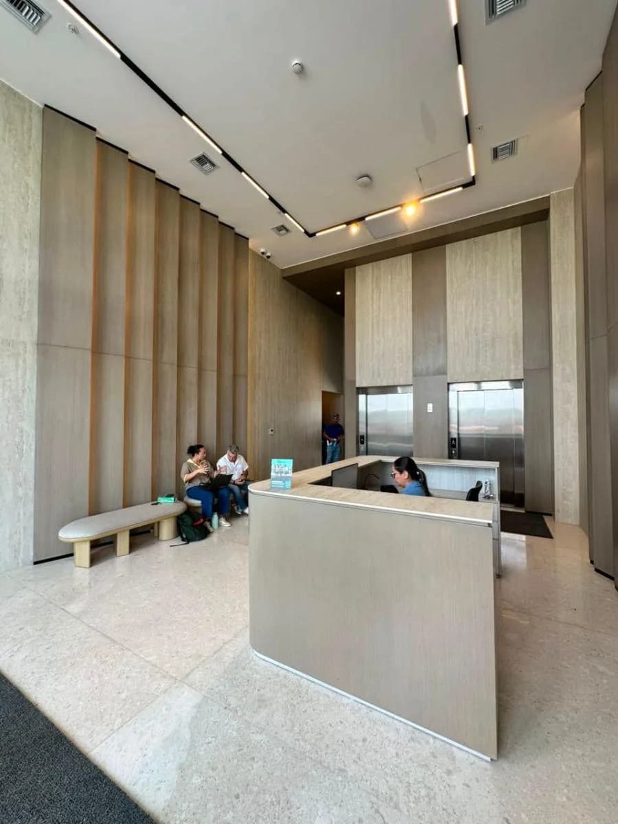 Oficinas de Lujo en Venta en Murano Plaza Samborondón | Vista Panorámica | Alta Rentabilidad, Guayas — imagen 3