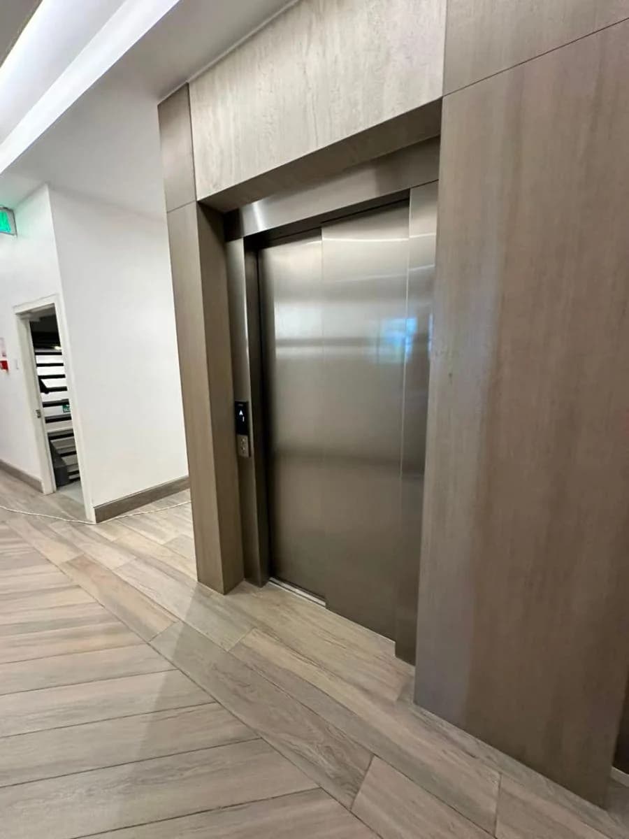 Oficinas de Lujo en Venta en Murano Plaza Samborondón | Vista Panorámica | Alta Rentabilidad, Guayas — imagen 2