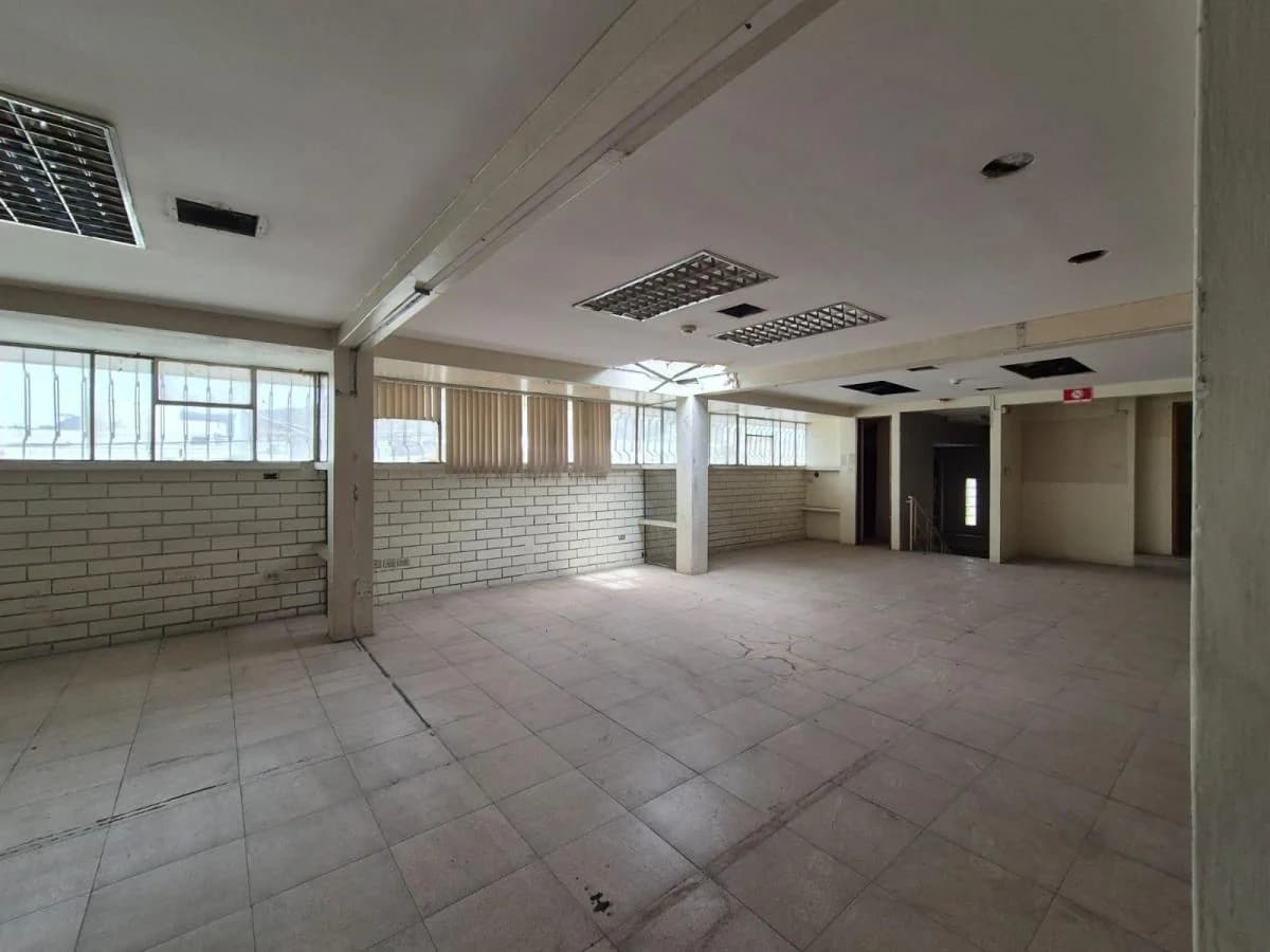 Local Comercial de 800 m² en Mapasingue Este, Vía a Daule, Guayaquil, Guayas — imagen 3