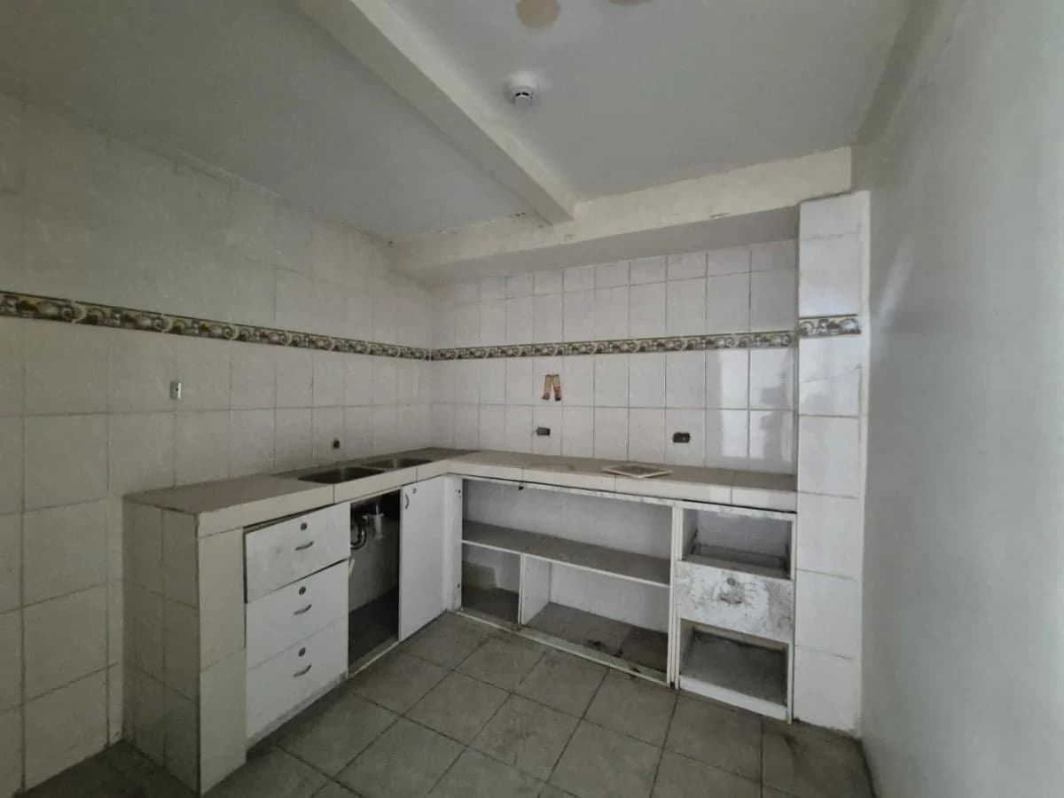 Local Comercial de 800 m² en Mapasingue Este, Vía a Daule, Guayaquil, Guayas — imagen 2