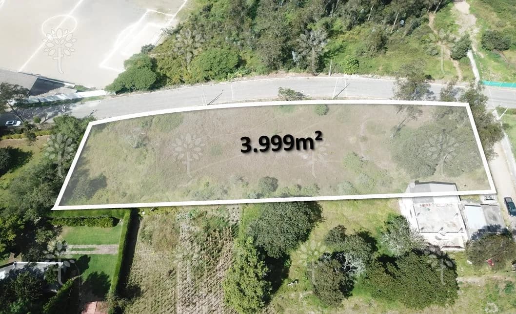 Terreno de Venta en Nayón 3.999 m² Independiente — imagen 2
