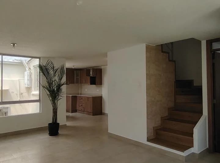 Venta de Casa Moderna en El Conjunto Patmos IV Sector Agencia Nacional de Transito – Quito Norte — imagen 1
