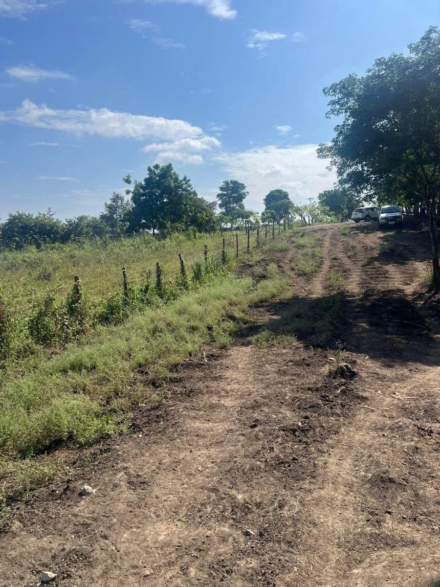 Venta 92.417,16 m² Vía a La Costa Km 22 Al Pie de La Vía en El Sentido Guayaquil - Salinas. Guayas — imagen 3