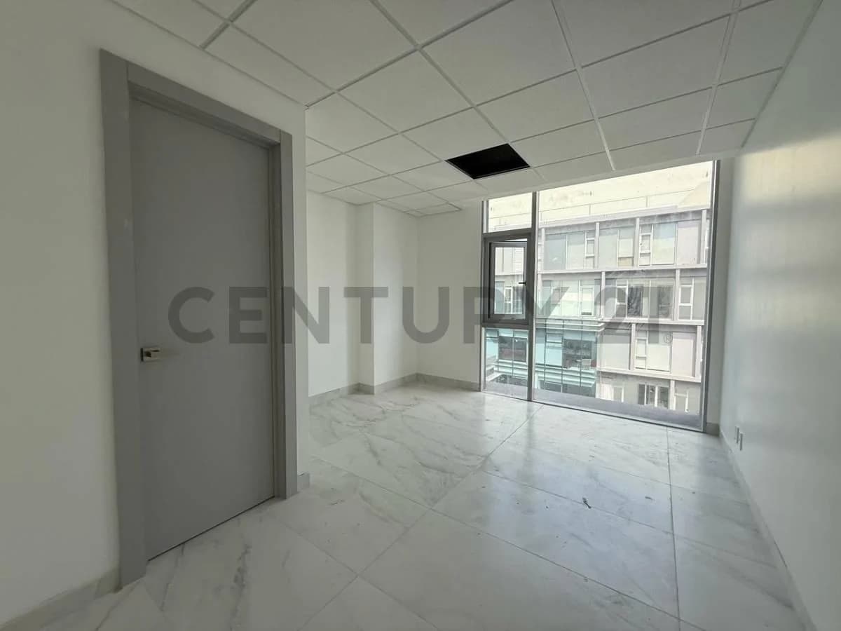 Venta de Consultorio, Edificio Agora Medical Center, Guayas — imagen 2
