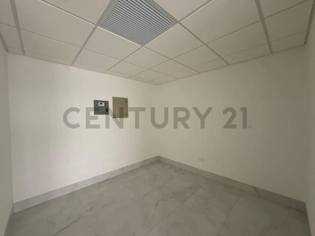 Venta de Oficina en Ciudad Millenium, Titanium 1, Guayas — imagen 3