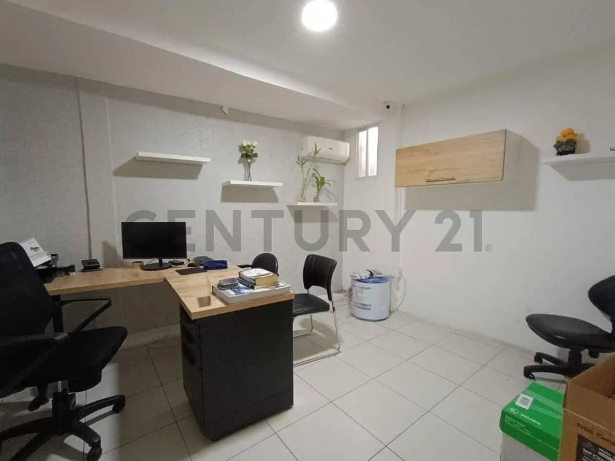 Venta de Oficina en Urdesa Central, Guayas — imagen 5