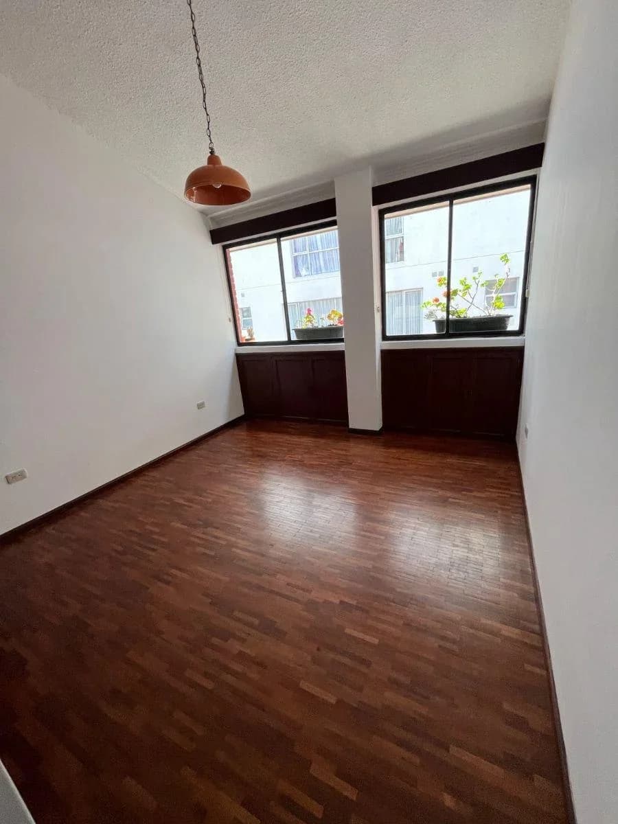 Departamento en Venta, 3 Habitaciones, La Carolina Frente Parque Republica Dominicana — imagen 2