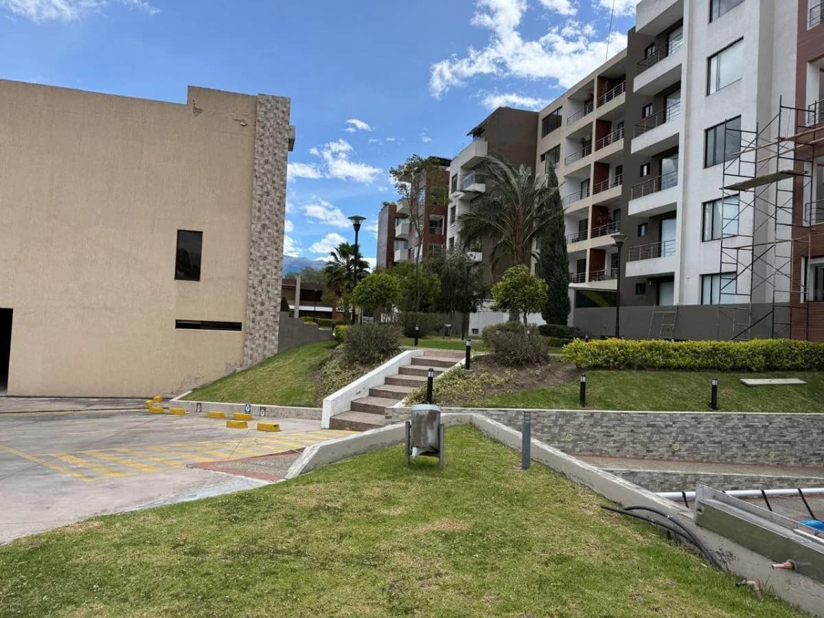 De Oportunidad, Venta de Departamento en Tumbaco – Cerca de La Ruta Viva — imagen 4