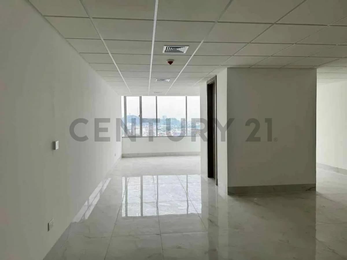 Venta Oficina Comercial en Torre Millenium, Guayas — imagen 2
