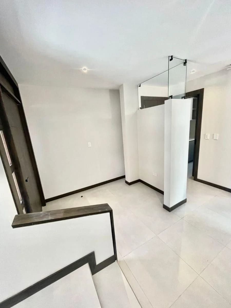 Casa de 193 m² con 3 Dorm. en Venta en Puembo — imagen 5