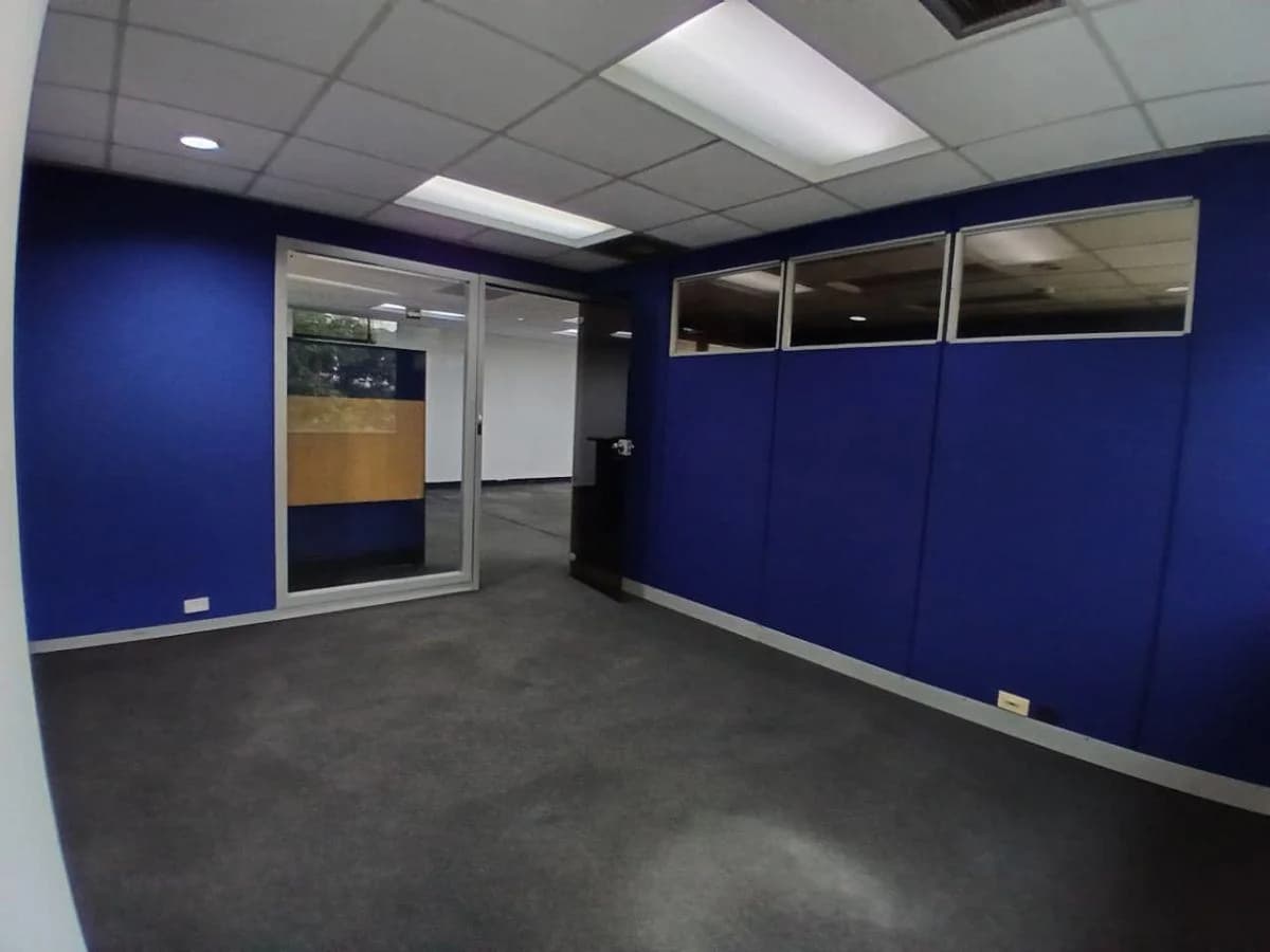 Vendo o Arriendo 3 Oficinas Juntas en Edificio Corporativo - Sector Cerca a Naciones Unidas — imagen 5