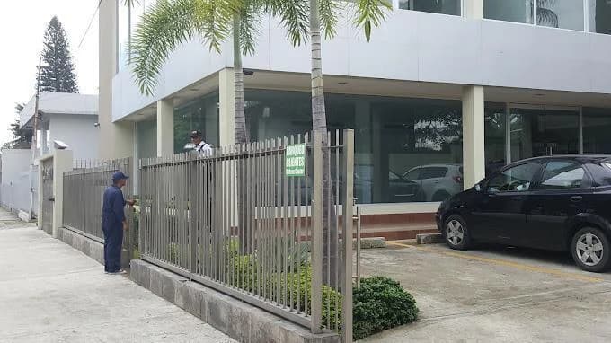 Vendo o Alquilo Local Comercial en Urdesa Center con Oficinas 293 m² Venta o Alquiler, Guayas — imagen 3