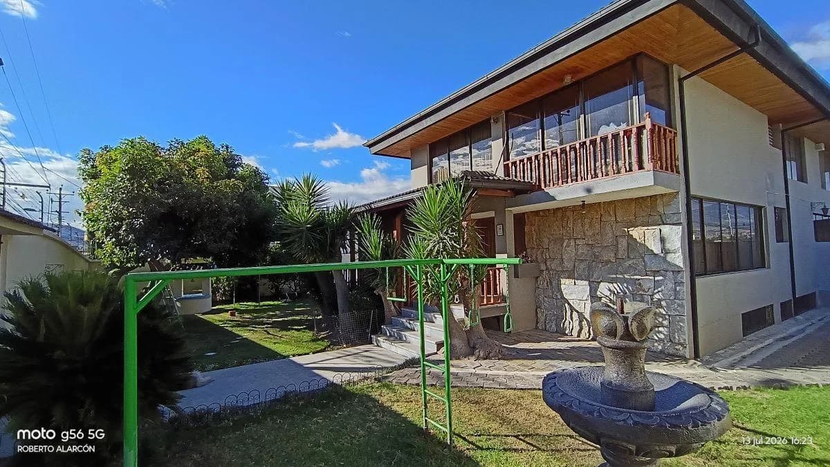 Venta de Local Comercial en Cumbaya — imagen 2
