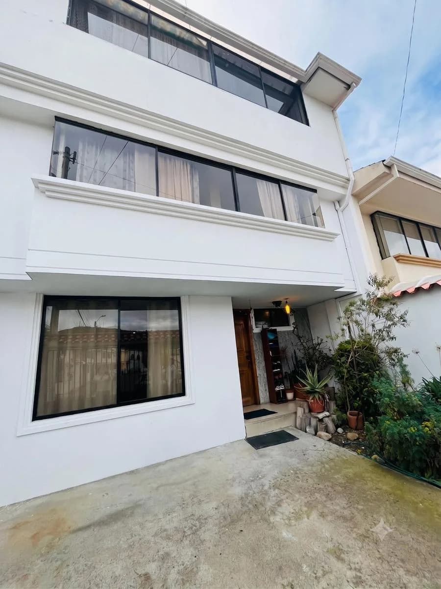 Casa en Venta, Urbanización. Sector Mercado 27 de Febrero, Azuay — imagen 3