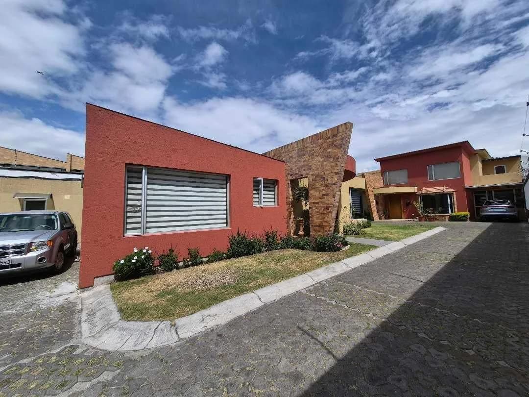 Venta Casa un Solo Nivel, Sin Adosamientos, Primavera - Cumbayá — imagen 5