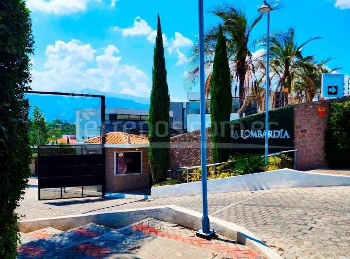 Terrenos de Venta en Tumbaco 1.000 m², Urb. La Lombardia — imagen 1