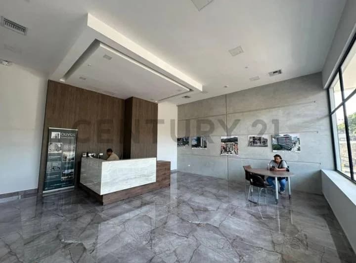 Oficinas de Estreno Ceibos Excelente Ubicación y Vista Alest, Guayas — imagen 1