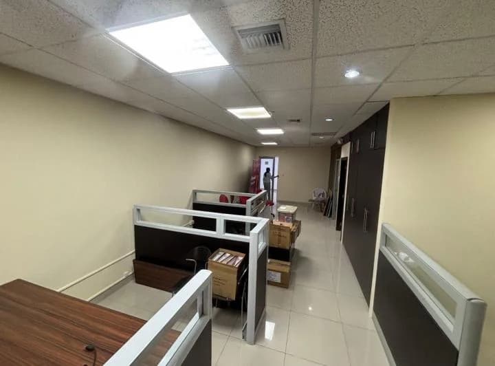 Vendo Oficina Samborondon Edificio Diana Quintana a Lado Moderna Plaza, Guayas — imagen 1