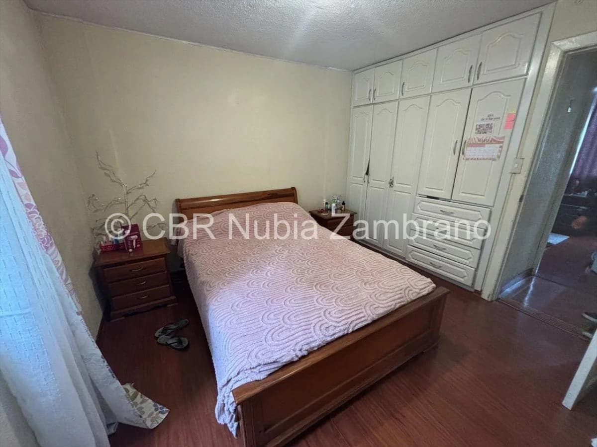 Departamento en Conjunto con Seguridad, 3 Dorm. 2 Baños, Parqueadero, Sector La Ofelia — imagen 2