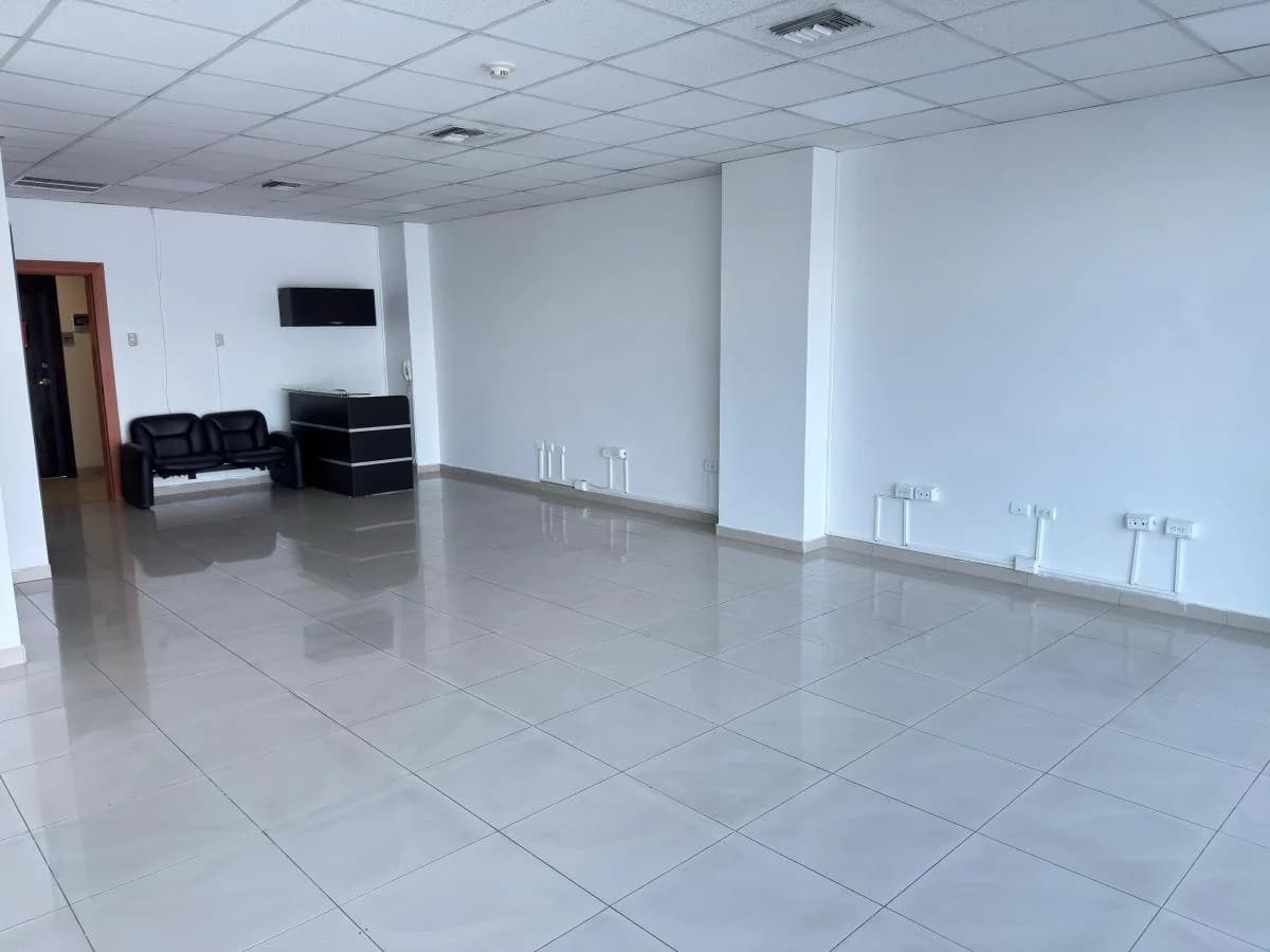 Oficina en Venta, Edificio Plaza Center, Guayas — imagen 3