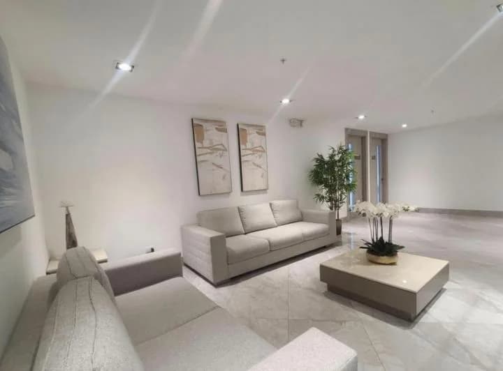 Alquiler - Venta Oficina 41 m² - Edif. Platinum 1 - Av Febres Cordero - Ciudad Millenium - Daule - Ecuador, Guayas — imagen 1