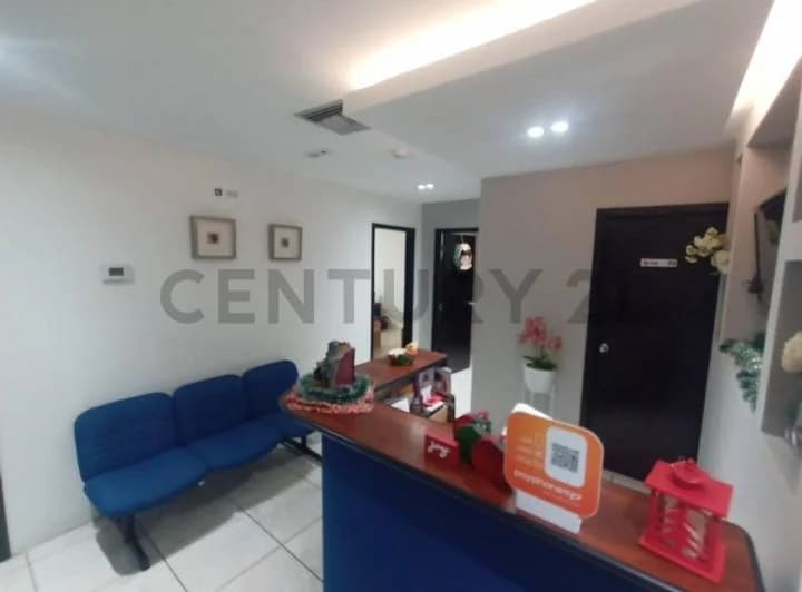 Vendo Consultorio con 3 Oficinas Pb 80 m² Kennedy Norte Torre Médica Pcas, Guayas — imagen 1