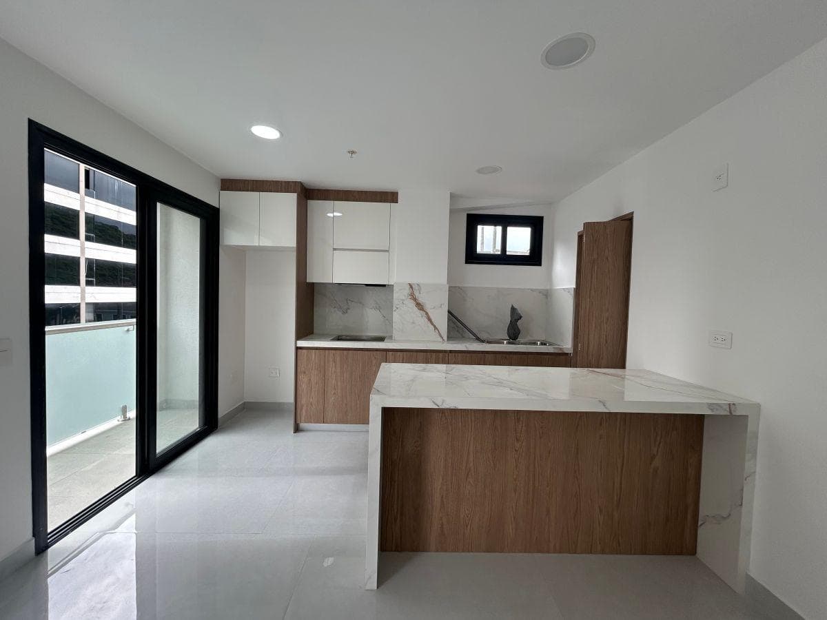 Se Vende Departamento de Estreno con Ascensor en Olivos 2, Guayas — imagen 1