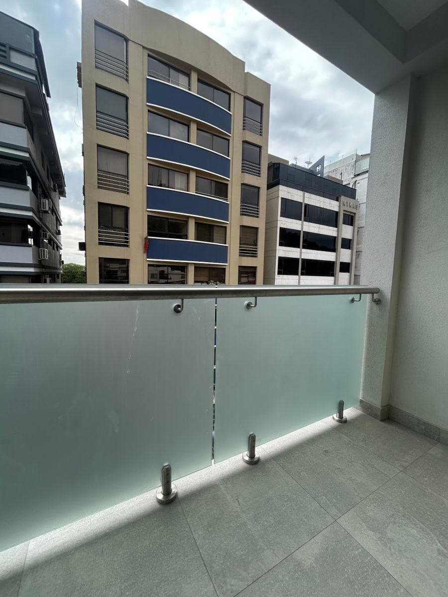 Se Vende Departamento de Estreno con Ascensor en Olivos 2, Guayas — imagen 2